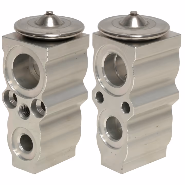 UAC Válvula Expansión Jeep Grand Cherokee 21-24 UAC EX10827C Colombia